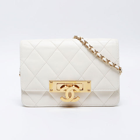 シャネル CHANEL 19番台 2014年 ココマーク チェーンウォレット ラムスキン ショルダーバッグ ホワイト WS13779