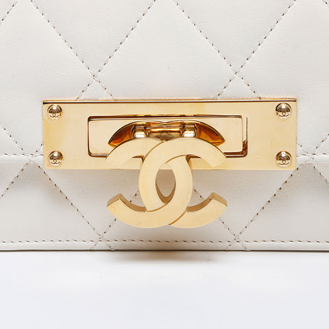 シャネル CHANEL 19番台 2014年 ココマーク チェーンウォレット ラムスキン ショルダーバッグ ホワイト WS13779