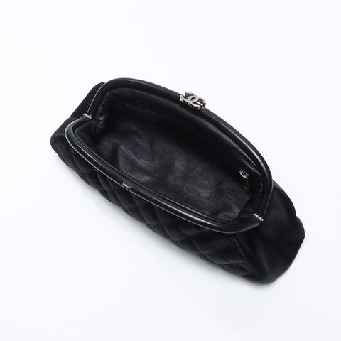シャネル CHANEL 11番台 2007-2008 サテン クラッチバッグ ブラック WS13799