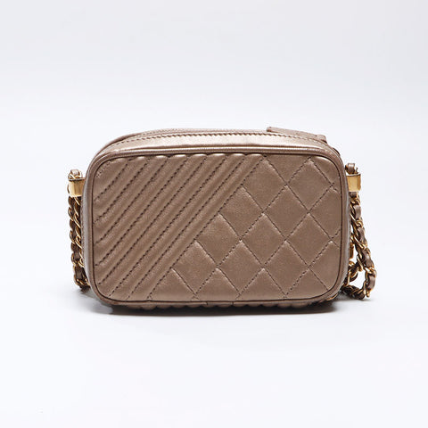 シャネル CHANEL 20番台 2014-2015 ラムスキン ミニ カメラバッグ チェーン ショルダーバッグ ブラウン WS13800