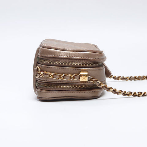 シャネル CHANEL 20番台 2014-2015 ラムスキン ミニ カメラバッグ チェーン ショルダーバッグ ブラウン WS13800