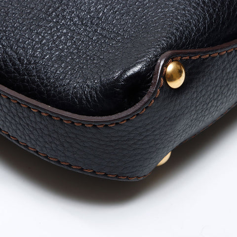 Salvatore Ferragamo Gancini one belt Shoulder Bag black WS13811