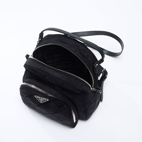 PRADA Quilted nylon Backpack Â· Daypack black WS13817