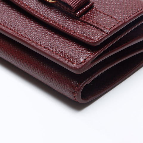 サルヴァトーレフェラガモ Salvatore Ferragamo コンパクト ミニ 折りたたみ財布 ヴァラ レザー 二つ折り財布 レッド WS13841