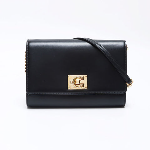 サルヴァトーレフェラガモ Salvatore Ferragamo ガンチーニ チェーン ショルダーバッグ ブラック WS13871