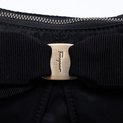 Salvatore Ferragamo Vara ribbon Shoulder Bag black WS13890