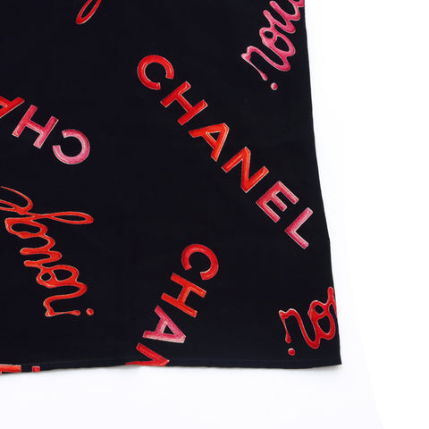 Chanel Chanel Sans manches entièrement sur le logo Bouton Silk Blouse Black Black WS1390