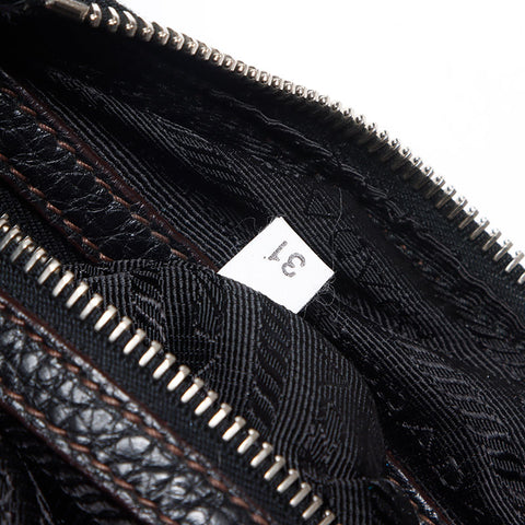 PRADA logo leather Shoulder Bag black WS13958