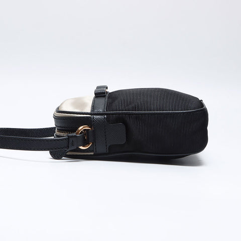 Salvatore Ferragamo Vara Nylon Umhängetasche schwarz WS13995