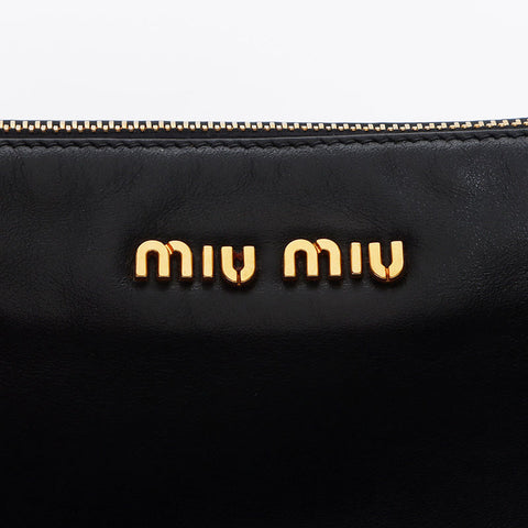 ミュウ ミュウ Miu Miu スタッズ レザー クラッチバッグ ブラック WS14006