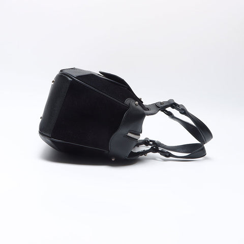 サルヴァトーレフェラガモ Salvatore Ferragamo スエード　ガンチーニ ハンドバッグ ブラック WS14011