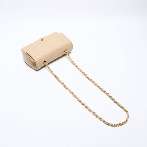 シャネル CHANEL 1985-1993年 1番台 ラムスキン ダイアナ マテラッセ チェーン ショルダーバッグ ベージュ WS14052