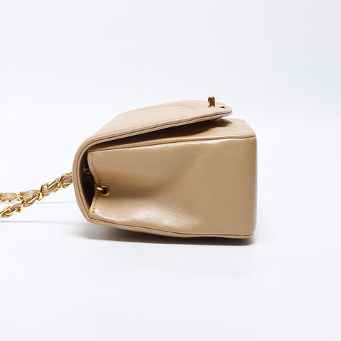 シャネル CHANEL 1985-1993年 1番台 ラムスキン ダイアナ マテラッセ チェーン ショルダーバッグ ベージュ WS14052