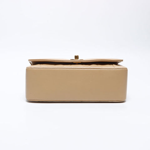 シャネル CHANEL 1985-1993年 1番台 ラムスキン ダイアナ マテラッセ チェーン ショルダーバッグ ベージュ WS14052