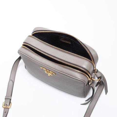 プラダ PRADA レザー ロゴ ショルダーバッグ グレー WS14087
