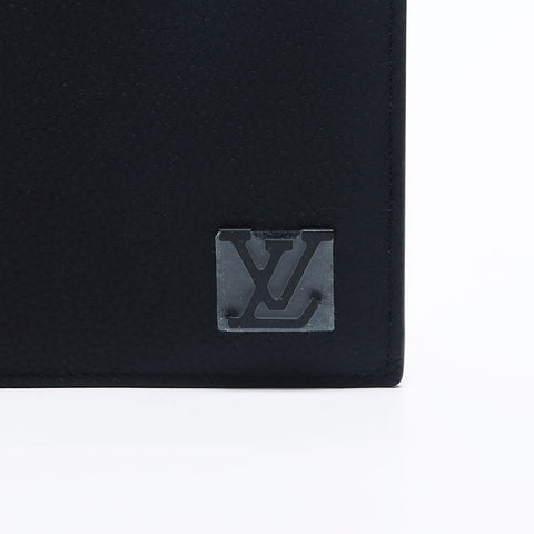 LOUIS VUITTON Portefeuille・Marco NM Taiga Bifold Wallet black WS14153