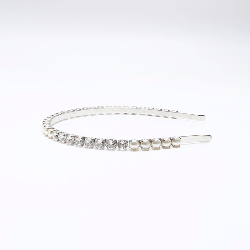 MIU MIU ラインストーンロゴヘアピン 2個セット ミュウミュウ ホワイト