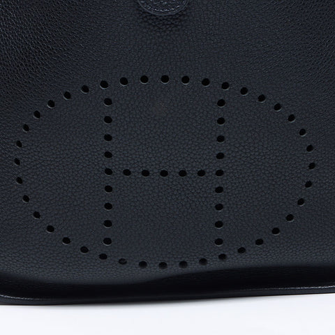 HERMES Evelyn 1 PM Taurillon Clemence Clemence ◽️L stamped 2008 Shoulder Bag black WS14282
