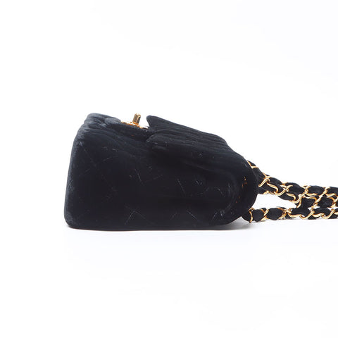 CHANEL Double flap velour Chain Matelasse 9.1" 3rd series 1994-1996 Shoulder Bag black WS14327