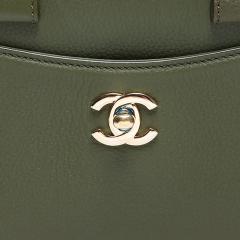 シャネル CHANEL 23番台 2016-2017 ネオ エグゼスティブ 2way ハンドバッグ カーキ WS14348