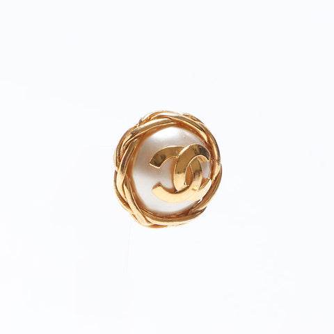 CHANEL COCO Mark Round 95P 1995 Earring gold WS14366