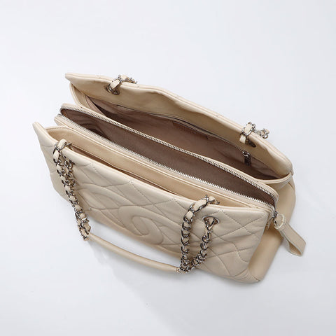 シャネル CHANEL 14番台 シルバー金具 マトラッセ キャビアスキン 2010-2011 トートバッグ ベージュ WS14371