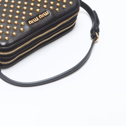 ミュウ ミュウ Miu Miu スタッズ ポーチ ハンドバッグ ブラック WS14388