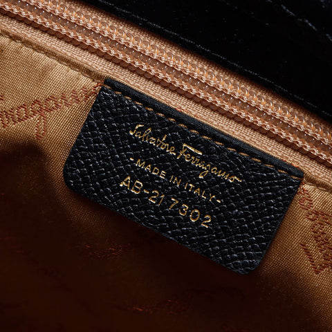 Salvatore Ferragamo Leather bamboo Shoulder Bag black WS14412