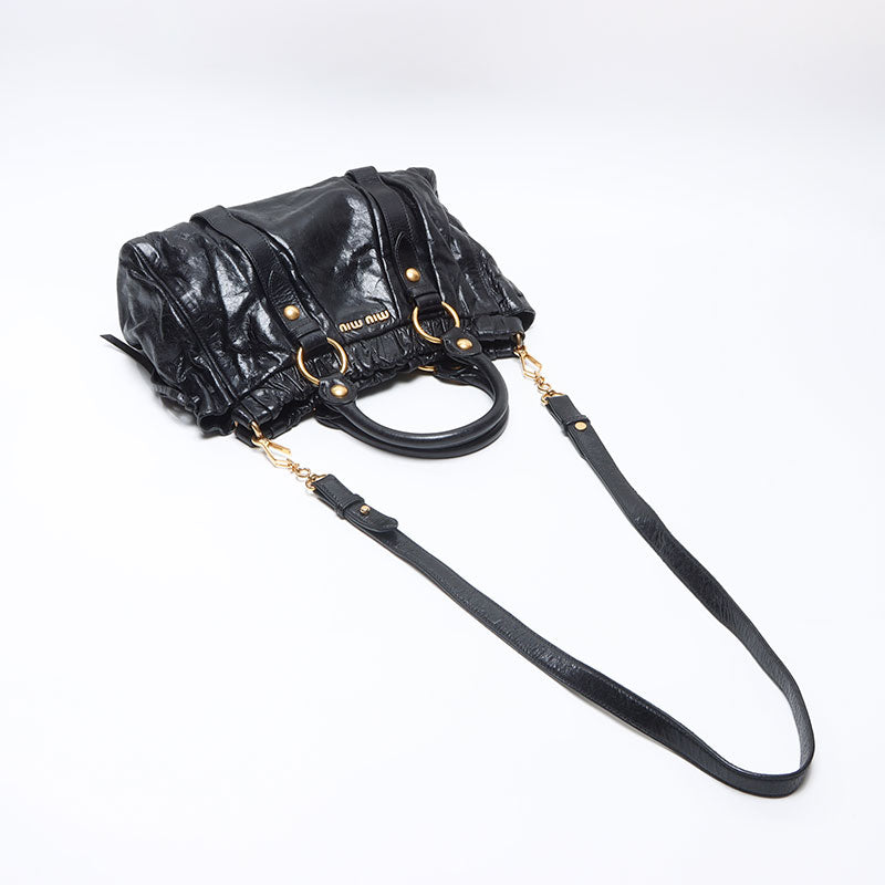 Miu Miu レザーショルダーバッグ | ブラック | FARFETCH JP