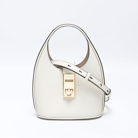 Salvatore Ferragamo サルヴァトーレフェラガモ 2way