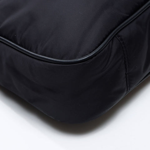 YVES SAINT LAURENT Logo LE 5 A 7 2024 Sac à main noir WS14475