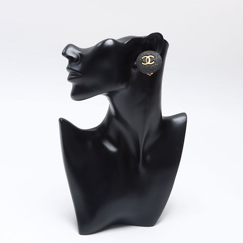 CHANEL 1994 COCO Mark Earring gold WS14541