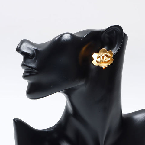 CHANEL 1998 COCO Mark Earring gold WS14543
