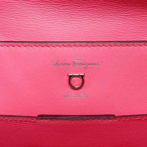 Salvatore Ferragamo Gancini Shoulder Bag pink WS14551