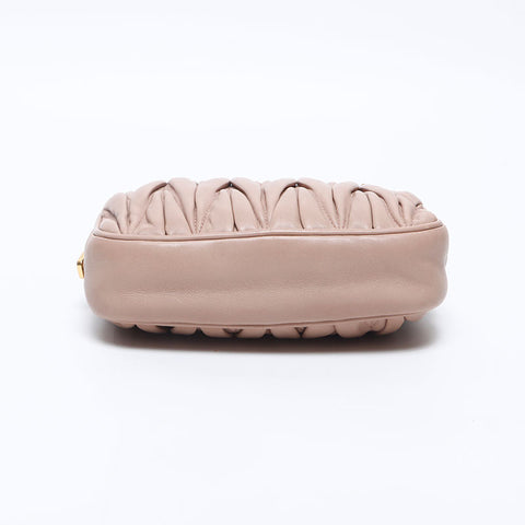 Miu Miu Matelasse mini pochette Sac à main beige WS14553