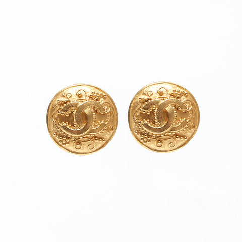 CHANEL 1996 96A COCO Mark Round Earring gold WS14560