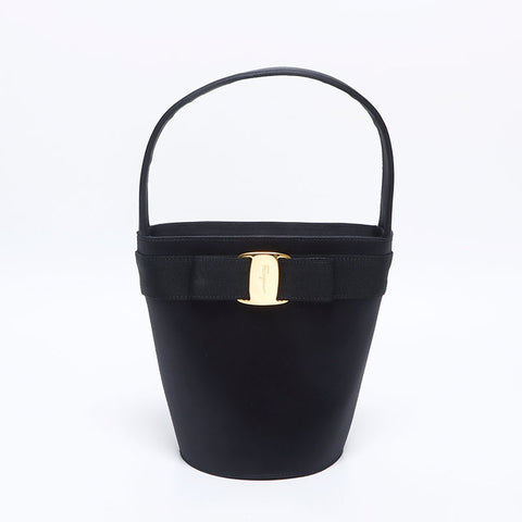 サルヴァトーレフェラガモ Salvatore Ferragamo ヴァラ サテン バケツ型 ハンドバッグ ブラック WS14668