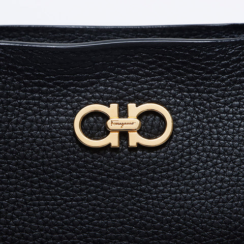 Salvatore Ferragamo Gancini leather Tote Bag black WS14673