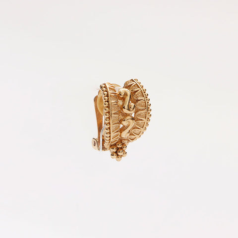 Christian Dior Arabesque motif Earring gold WS14681
