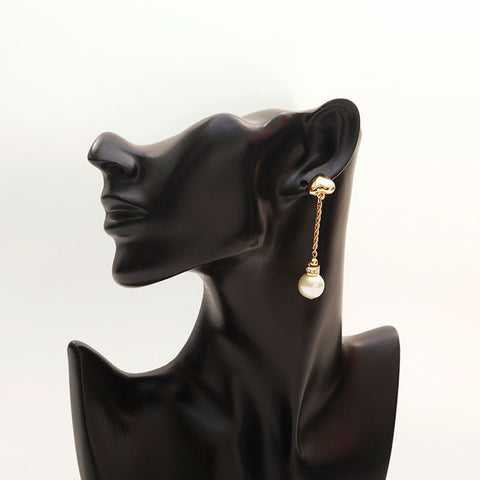 Christian Dior Pearl swing Earring gold WS14714