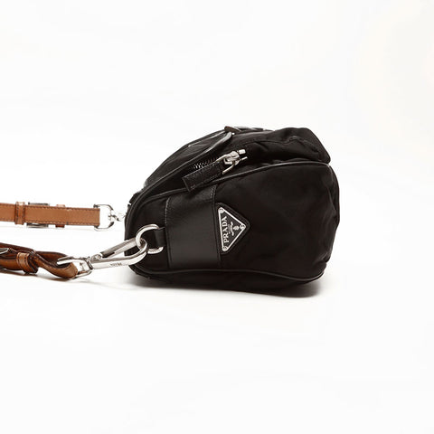 Prada Nylon Umhängetasche Schwarz WS14721