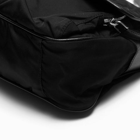 Prada Nylon Umhängetasche Schwarz WS14721