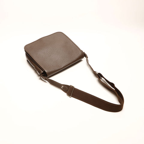 LOUIS VUITTON 2009 Taiga Victor Shoulder Bag Brown WS14724