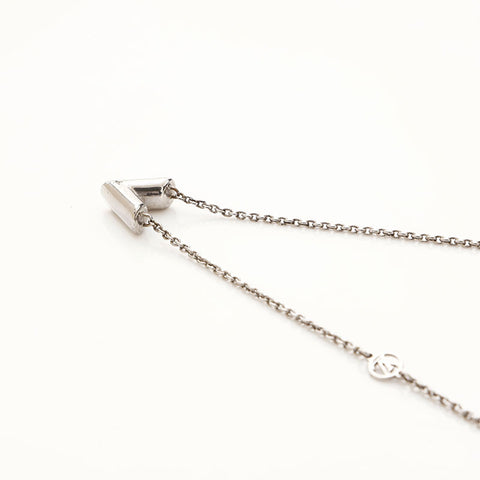 LOUIS VUITTON Essential V 2023 Necklace Silver WS14737