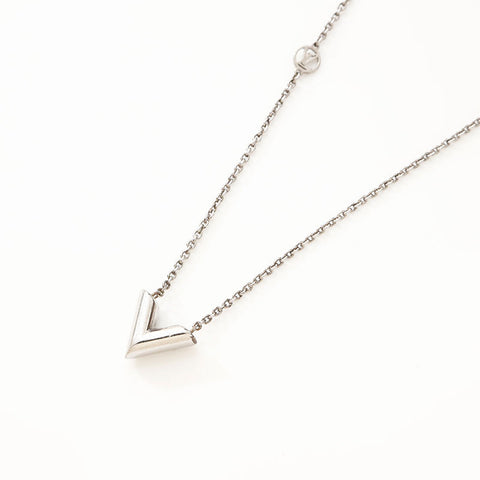 LOUIS VUITTON Essential V 2023 Necklace Silver WS14737