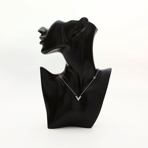 LOUIS VUITTON Essential V 2023 Necklace Silver WS14737