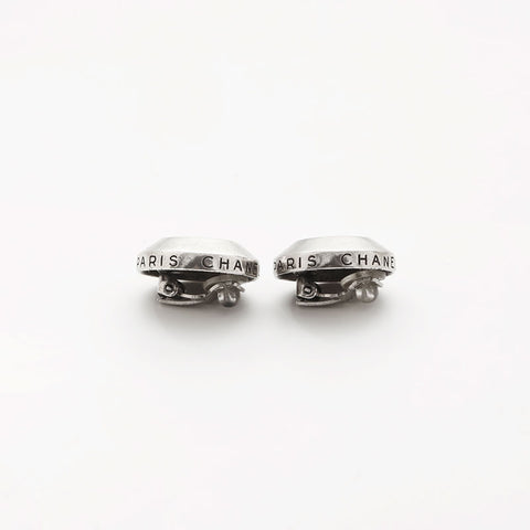 CHANEL 96P 1996 COCO Mark Round Earring Silver WS14741