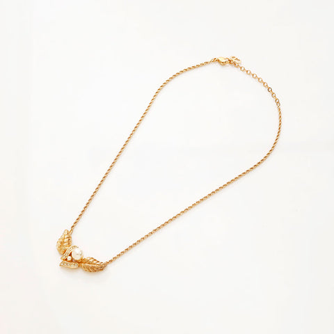 Christian Dior Leaf motif Necklace gold WS14746