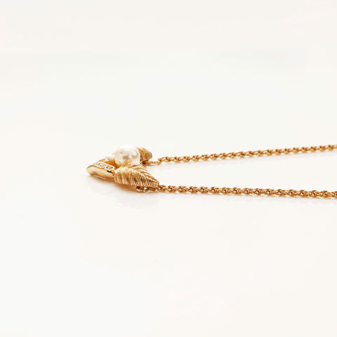 Christian Dior Leaf motif Necklace gold WS14746