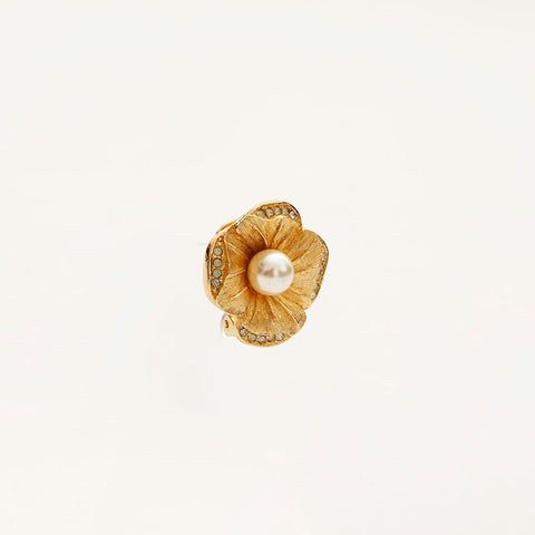 Christian Dior Flower motif Earring gold WS14748